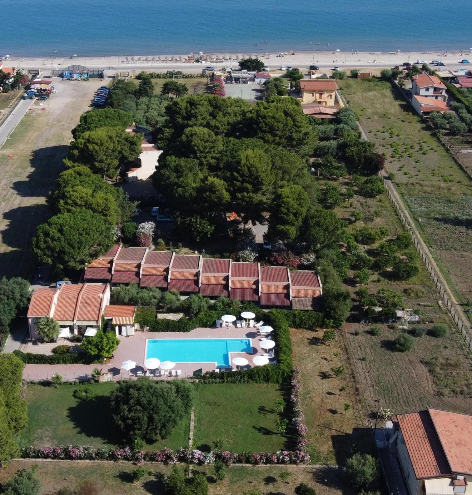 Teti - Sicilia * Campofelice Di Roccella